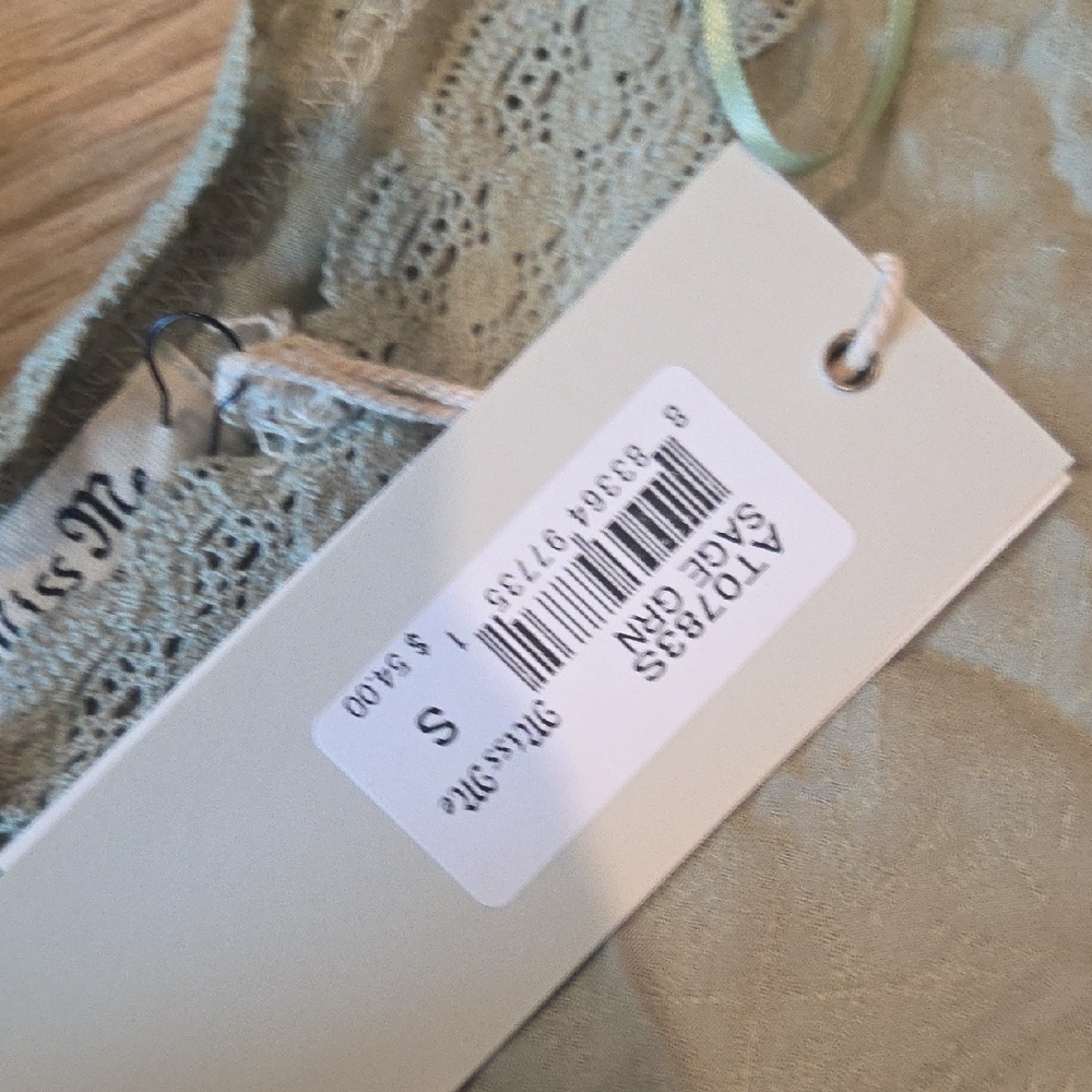 Miss Me Light Green Lace Blouse - Picture 4 of 5
